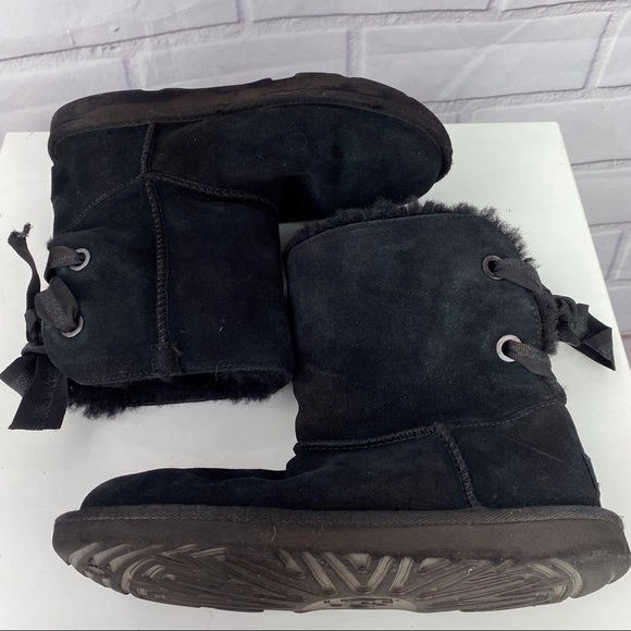Ugg sz 6 Bailey bow custom black suede ribbon lace up short boots - Picture 7 of 11